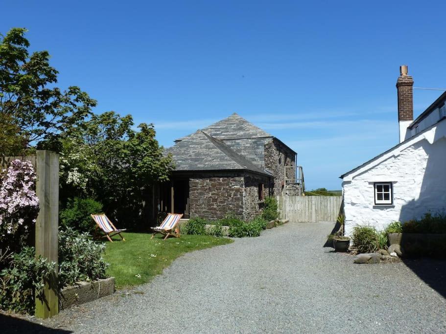 Lower Tresmorn Farmhouse Crackington Haven Exteriör bild