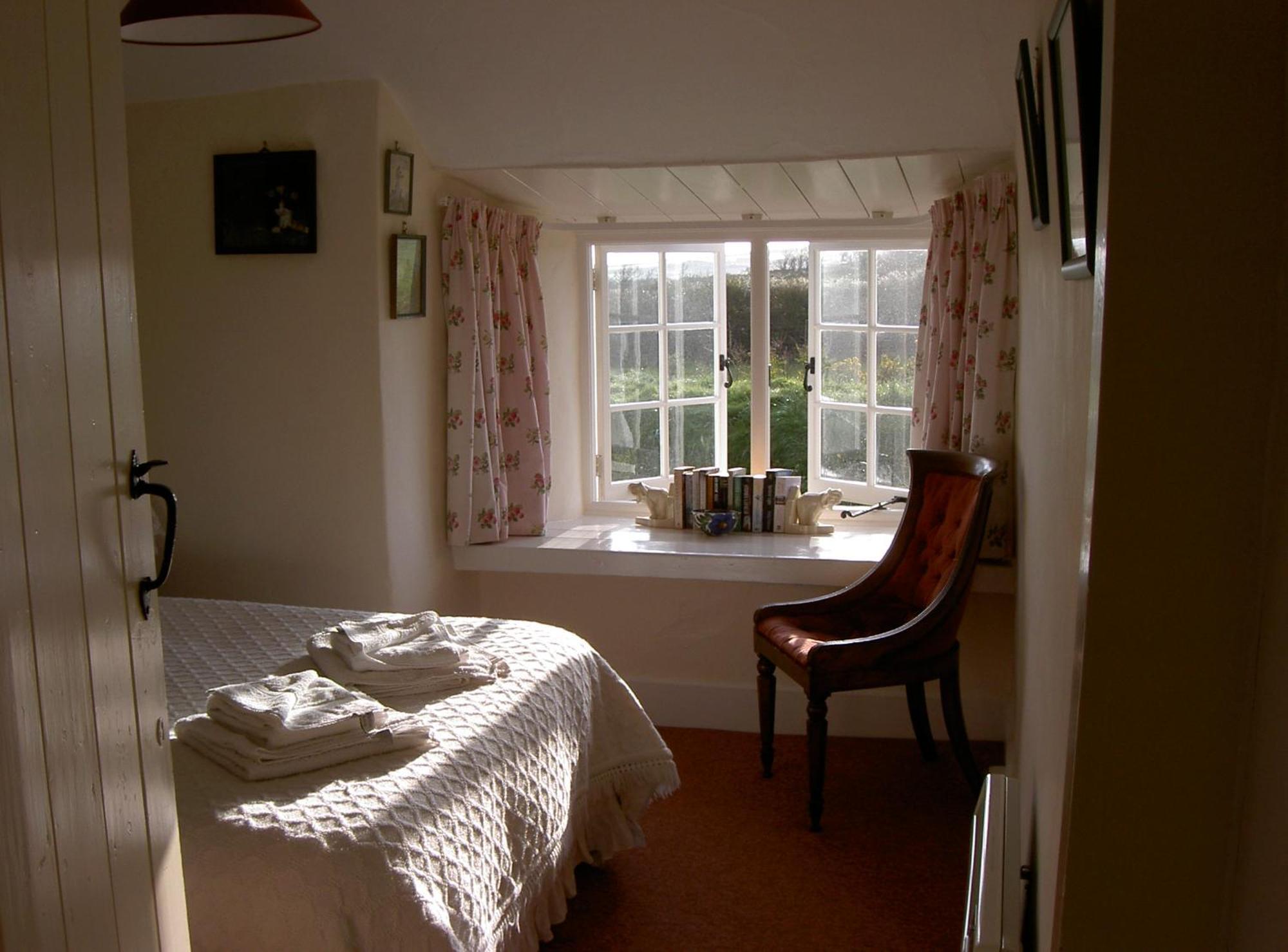 Lower Tresmorn Farmhouse Crackington Haven Exteriör bild