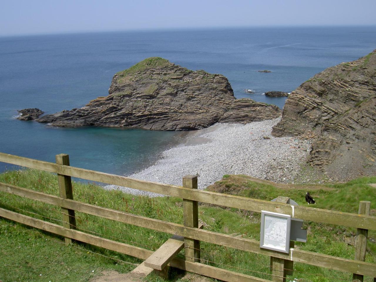Lower Tresmorn Farmhouse Crackington Haven Exteriör bild