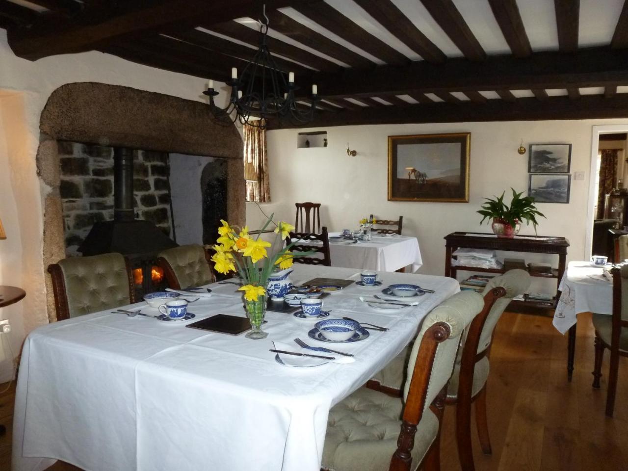 Lower Tresmorn Farmhouse Crackington Haven Exteriör bild