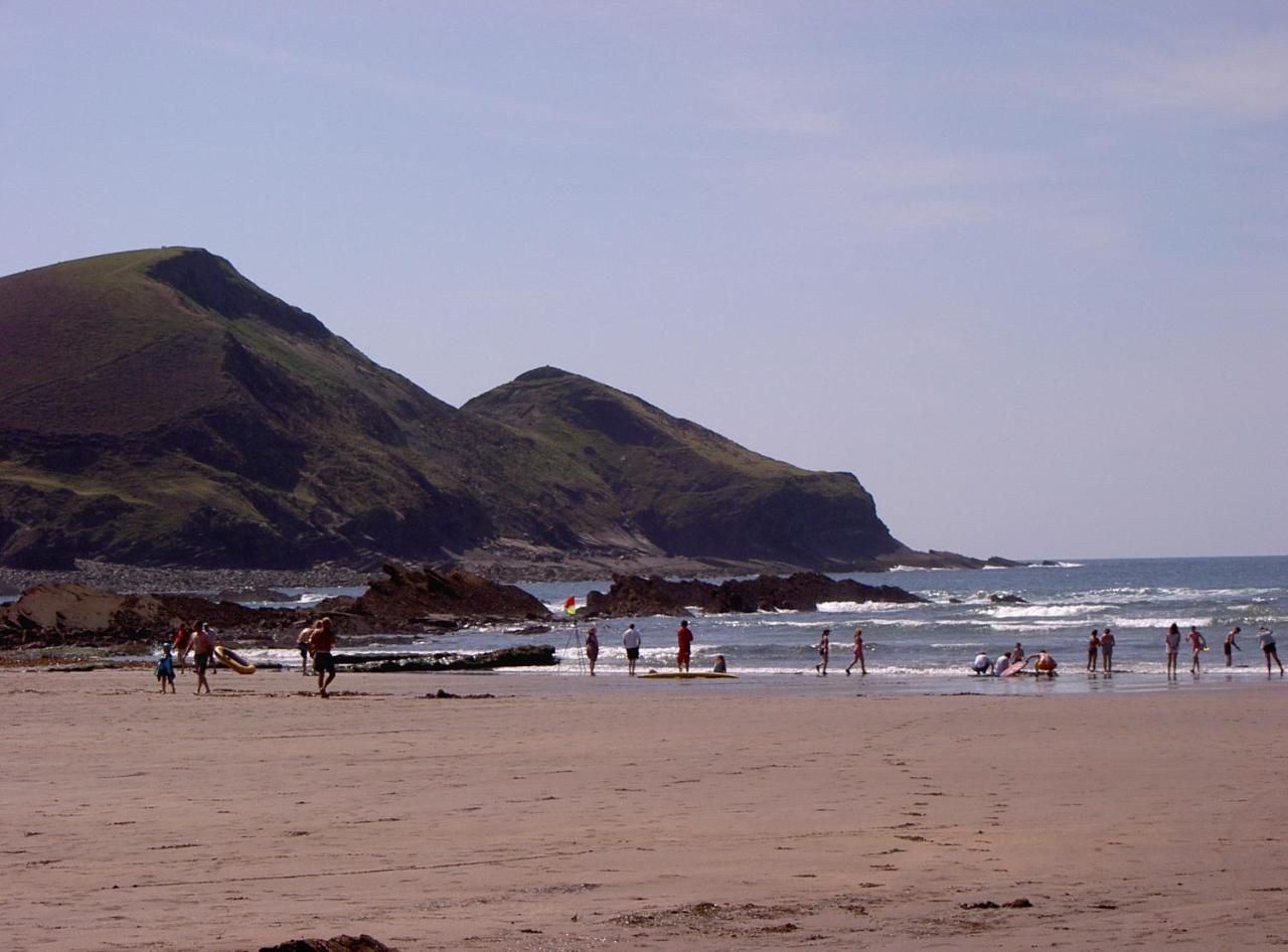 Lower Tresmorn Farmhouse Crackington Haven Exteriör bild