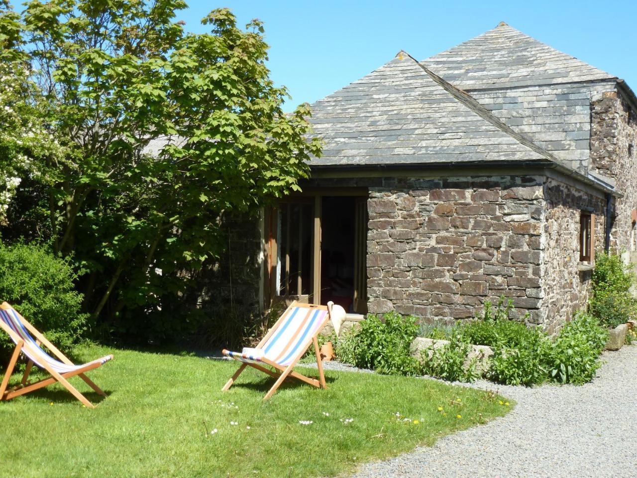 Lower Tresmorn Farmhouse Crackington Haven Exteriör bild