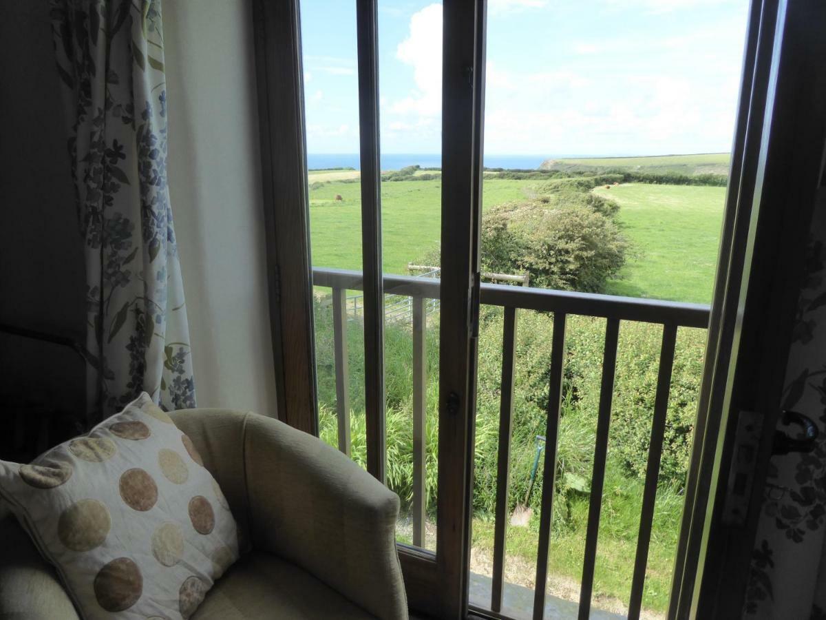 Lower Tresmorn Farmhouse Crackington Haven Exteriör bild